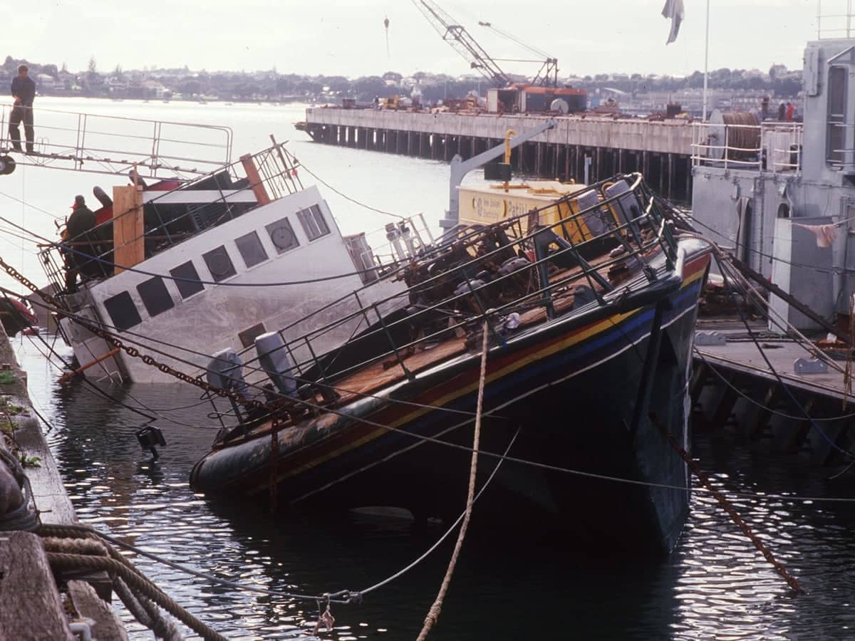 Rainbow Warrior Dive Trip